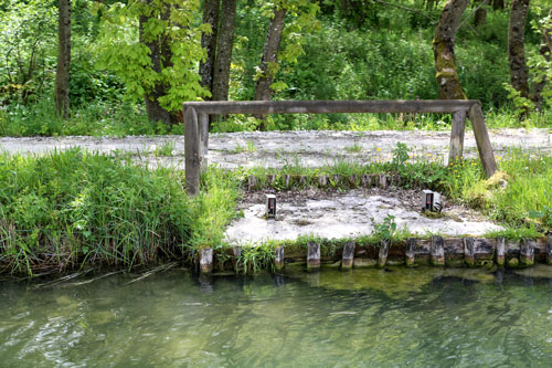 The Canal de la Marne-au-Rhin radar system in April 2015.