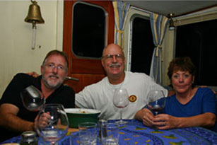 Chaumont; Bill and Nancy at dinner on Histoire d'eau.