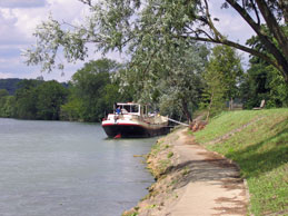 Germigny; Our mooring on the river.