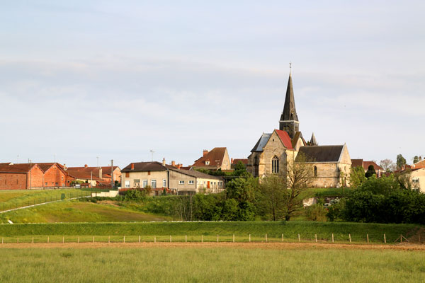 The Canal de la Marne-au-Rhin radar system in April 2015.