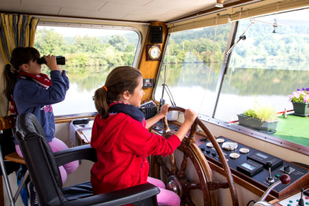 Valentine and Lorette Fassenet - helping onboard in August 2013.